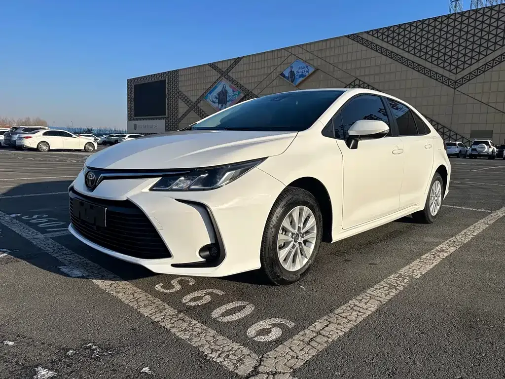 Toyota Corolla 2021 из CN, фото 1