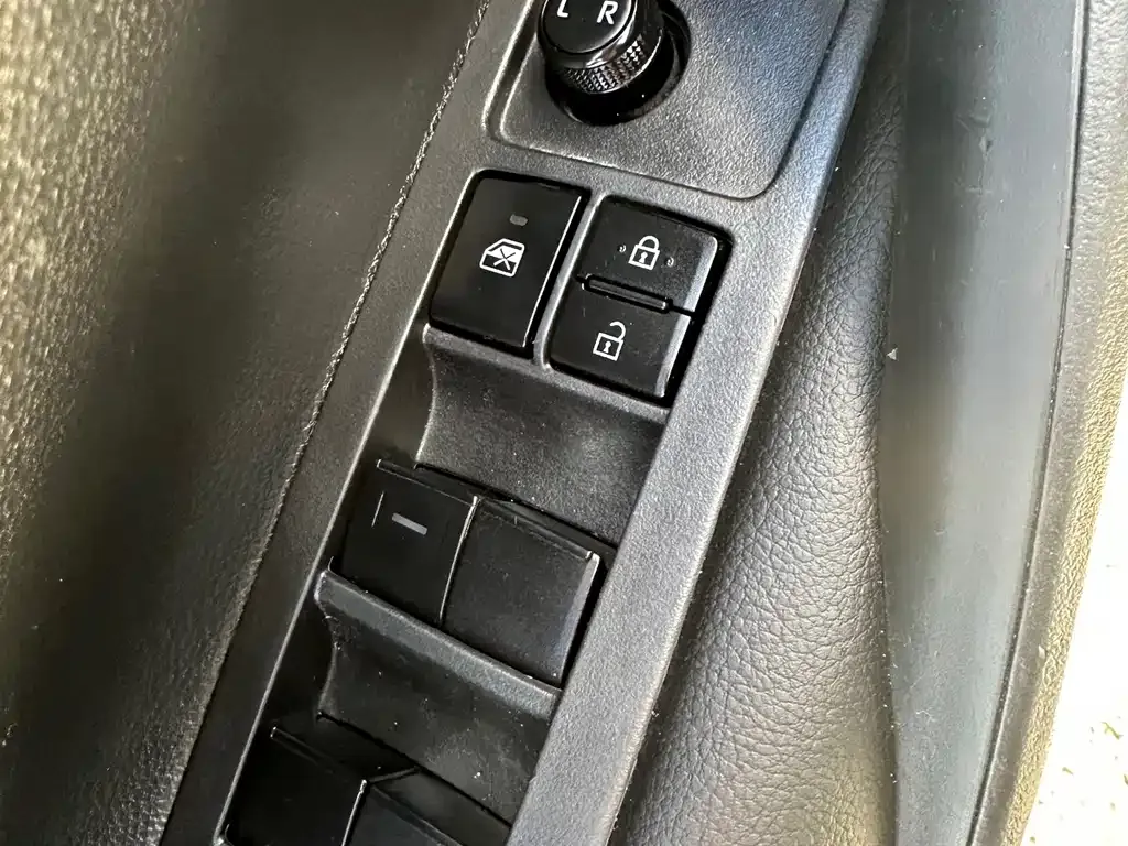 Toyota Corolla 2021 из CN, фото 10