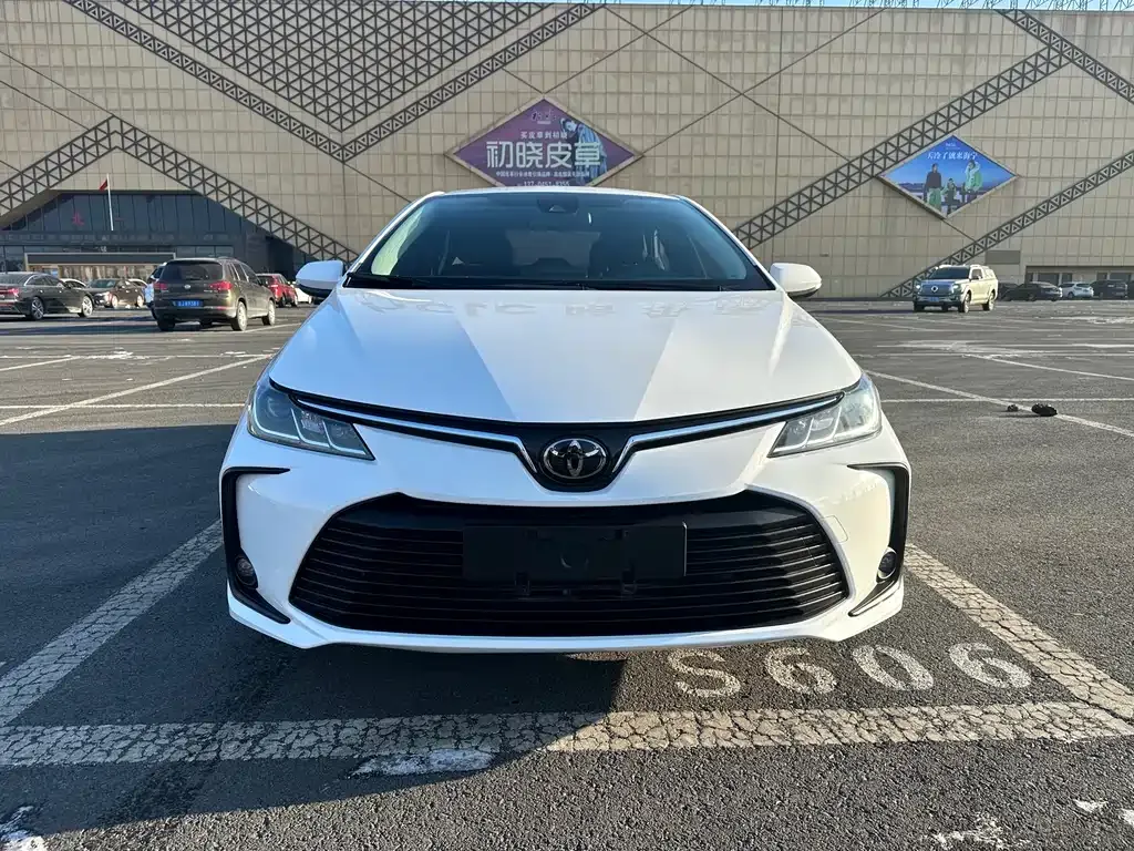 Toyota Corolla 2021 из CN, фото 2