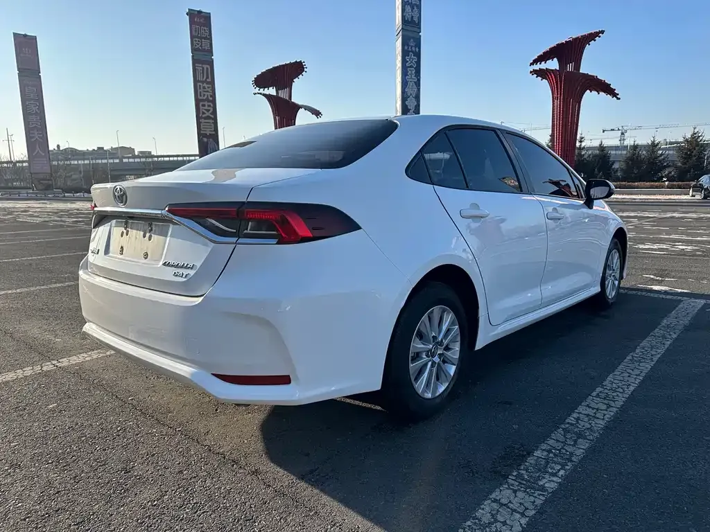 Toyota Corolla 2021 из CN, фото 9