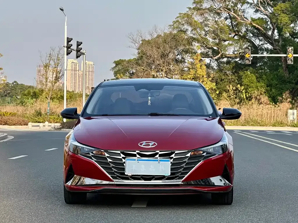 Hyundai Elantra 2022 из CN, фото 2
