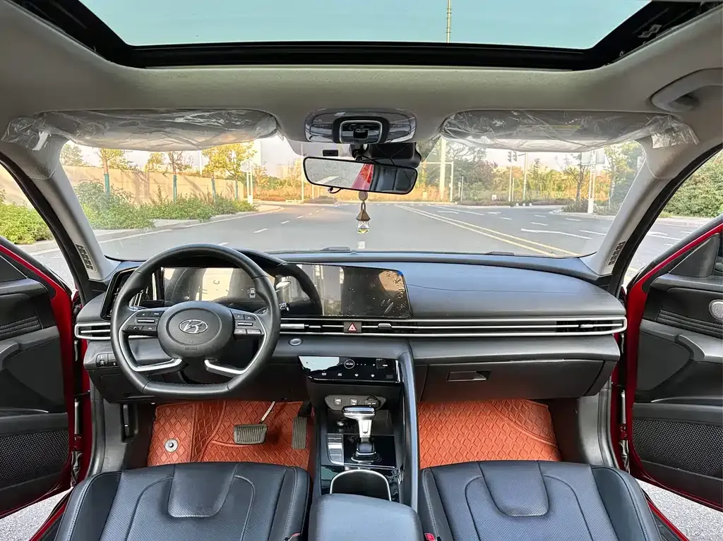 Hyundai Elantra 2022 из CN, фото 9