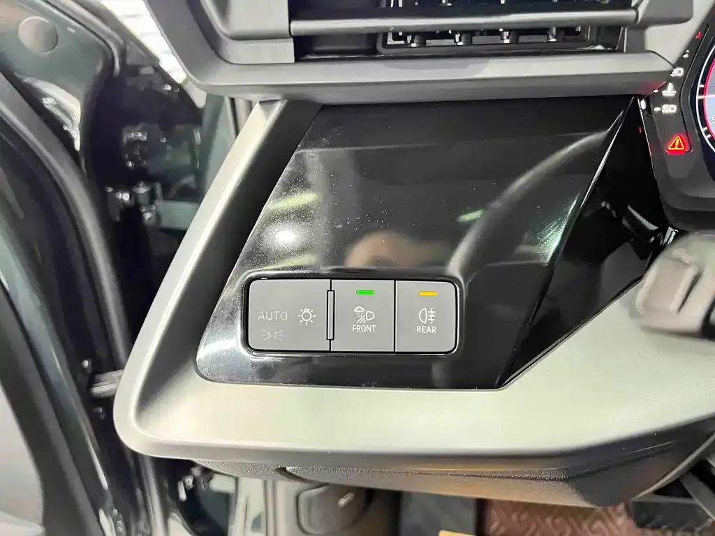 Audi A3 2023 из CN, фото 3