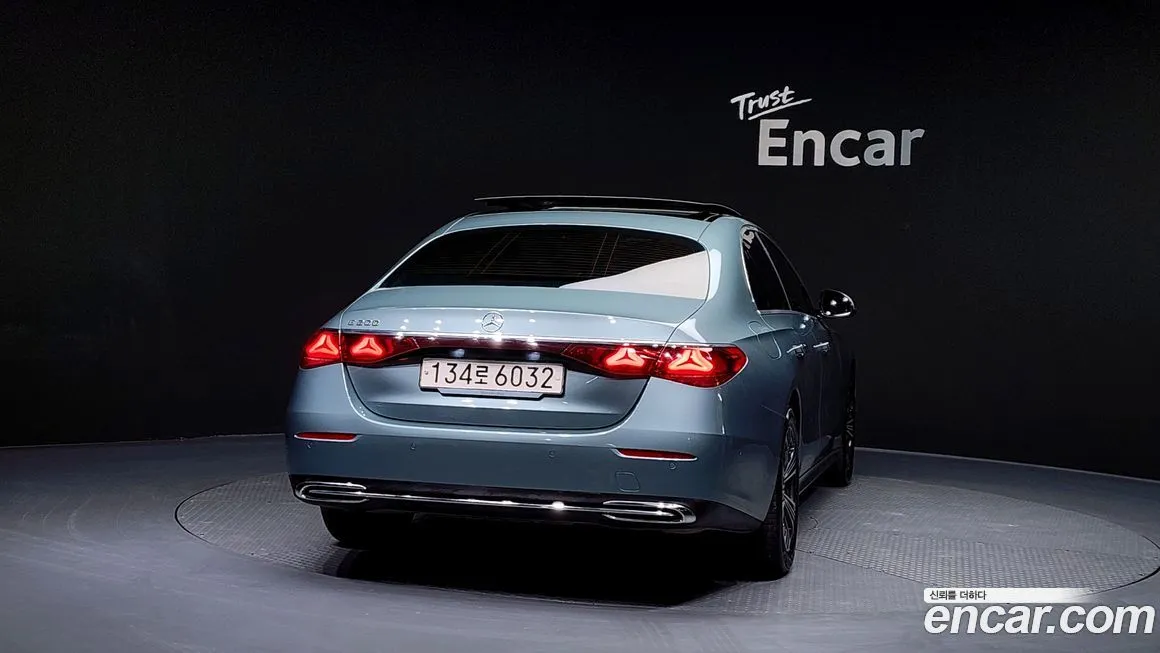 Mercedes-Benz E-Class 2024 из KR, фото 3