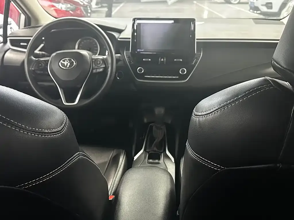 Toyota Corolla 2023 из CN, фото 2