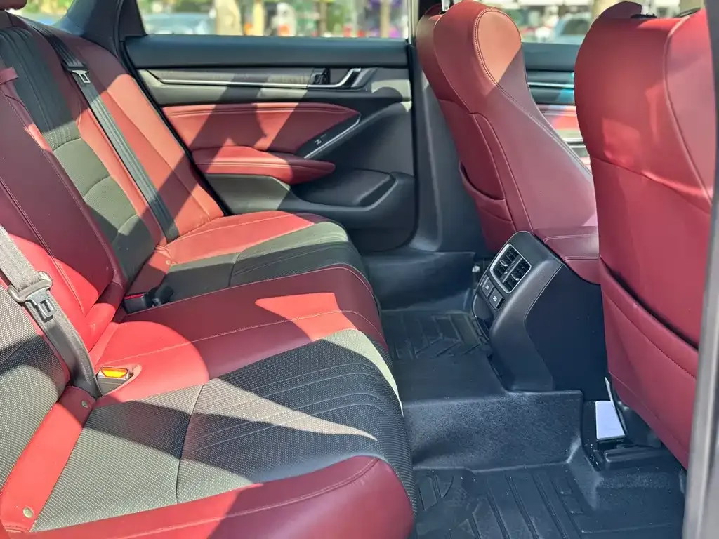 Honda Inspire 2022 из CN, фото 8