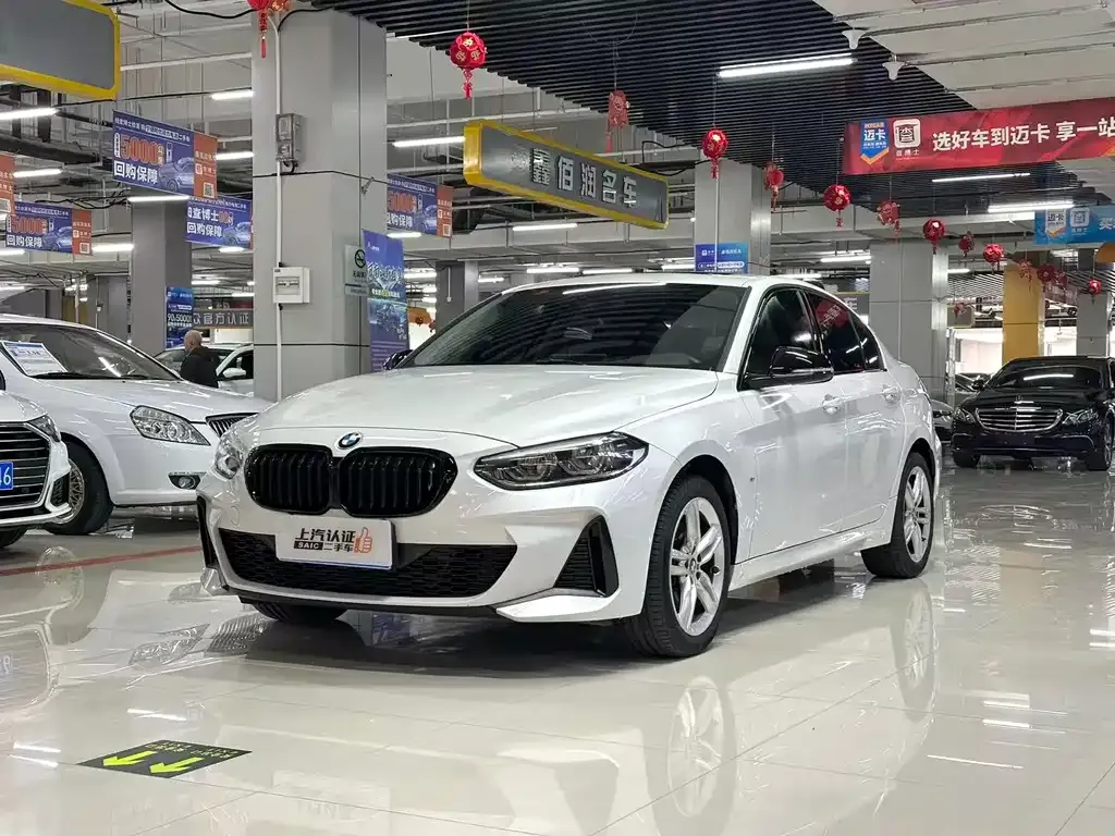 BMW 1 Series 2022 из CN, фото 1