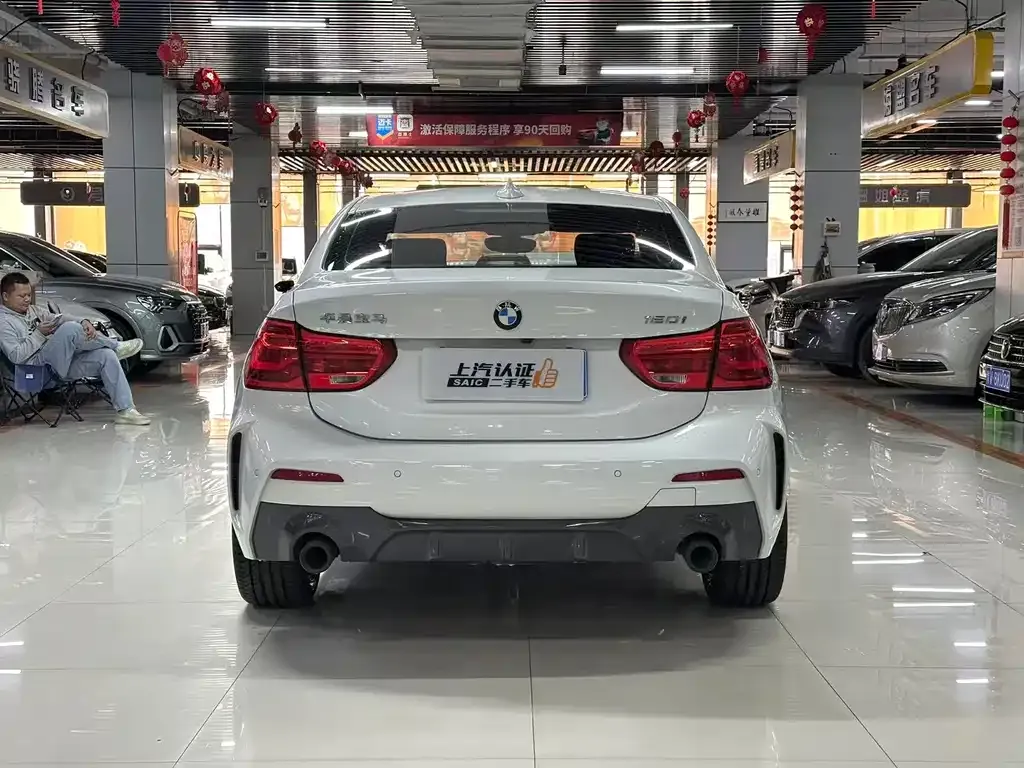 BMW 1 Series 2022 из CN, фото 3