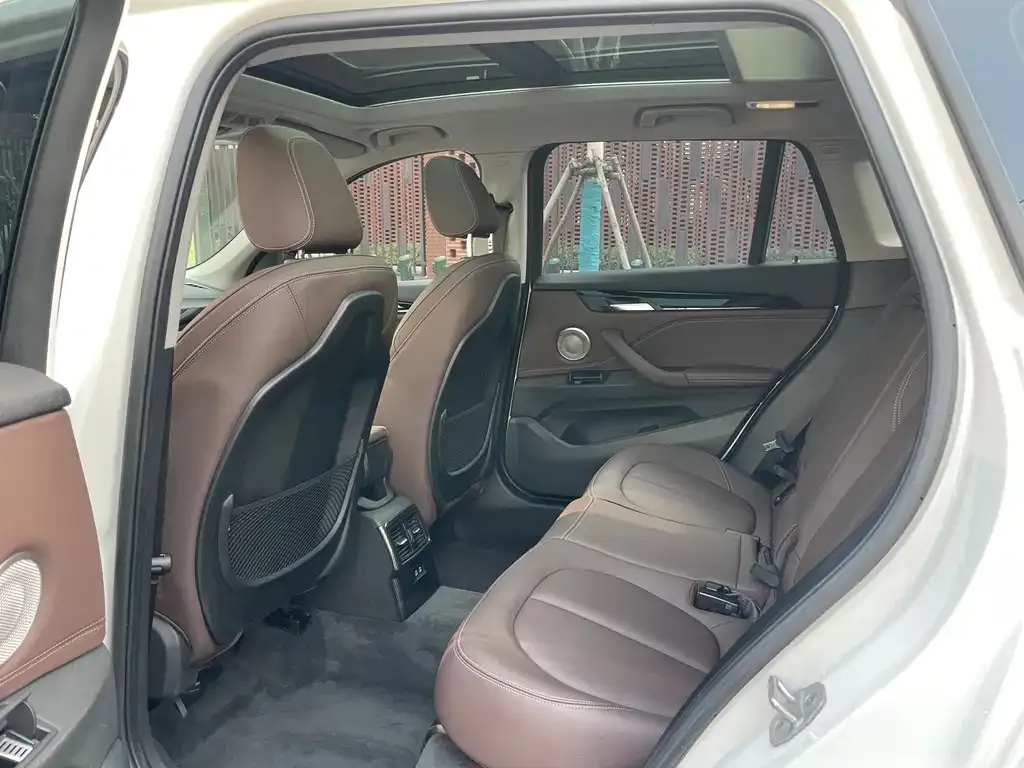BMW X1 2021 из CN, фото 5
