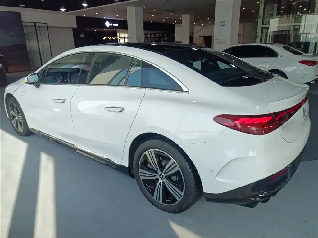 Mercedes-Benz EQE 2023 из CN, фото 7
