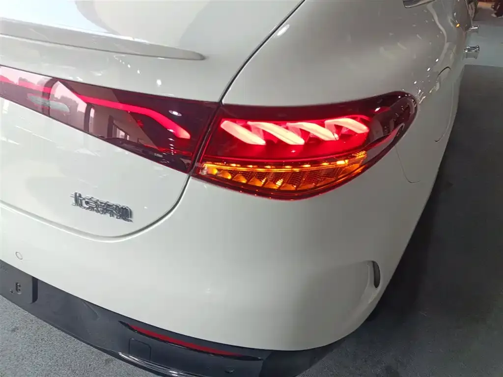 Mercedes-Benz EQE 2023 из CN, фото 8