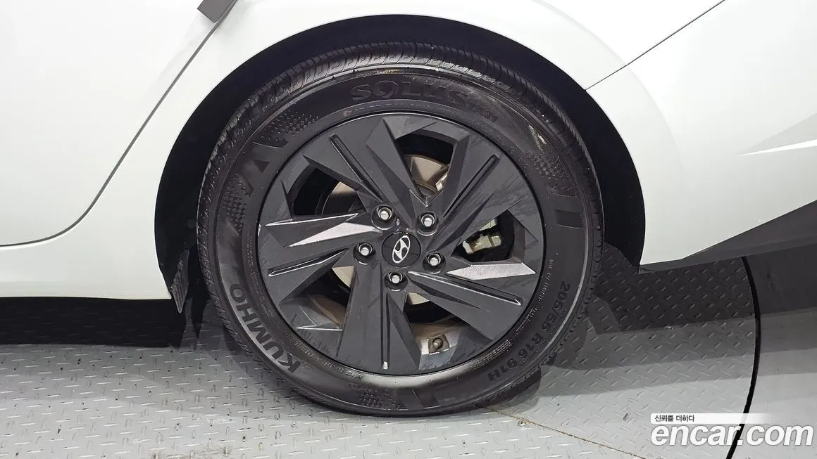 Hyundai AVANTE 2023 из KR, фото 6