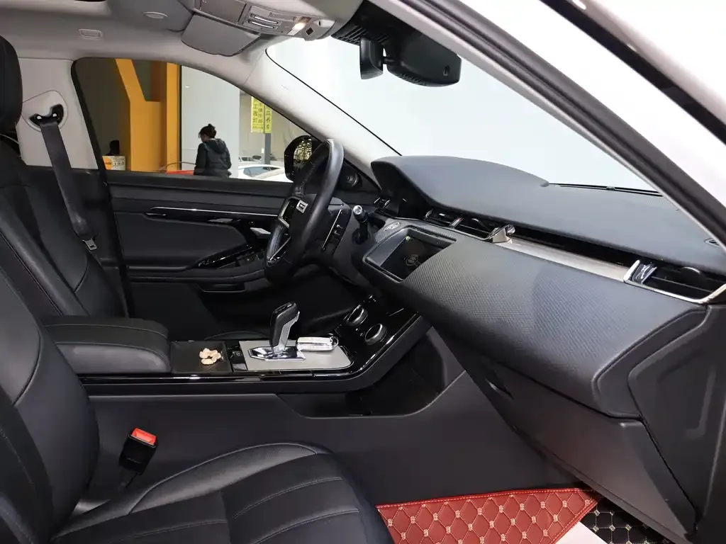 Land Rover Evoque 2021 из CN, фото 3