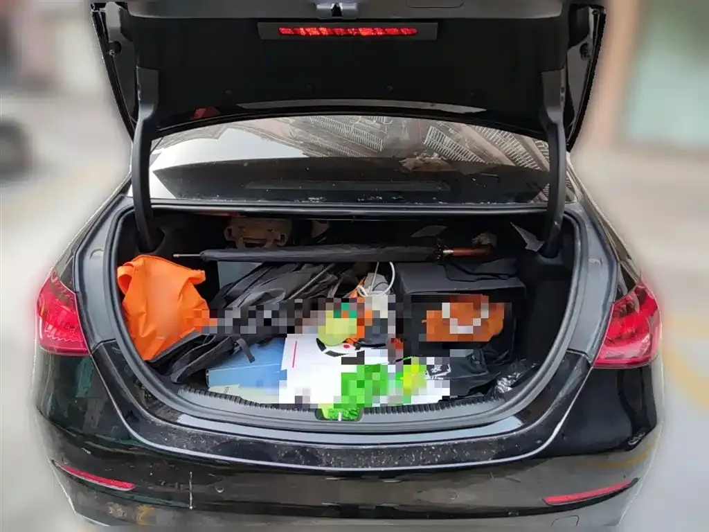 Mercedes-Benz C-Class 2023 из CN, фото 8