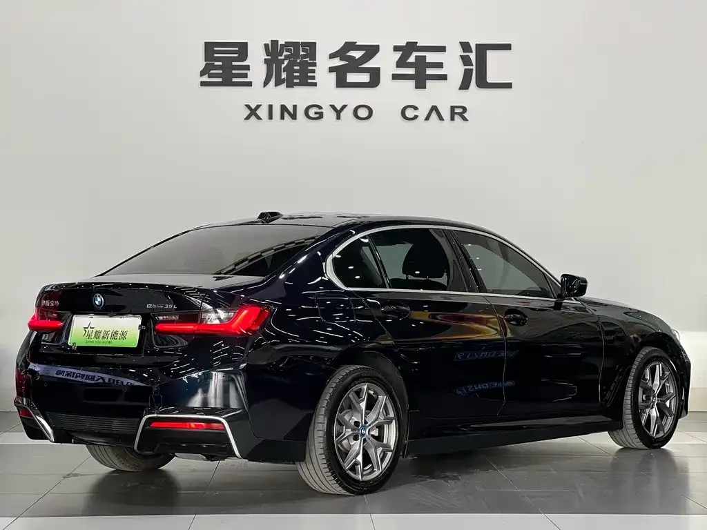 BMW i3 2024 из CN, фото 2