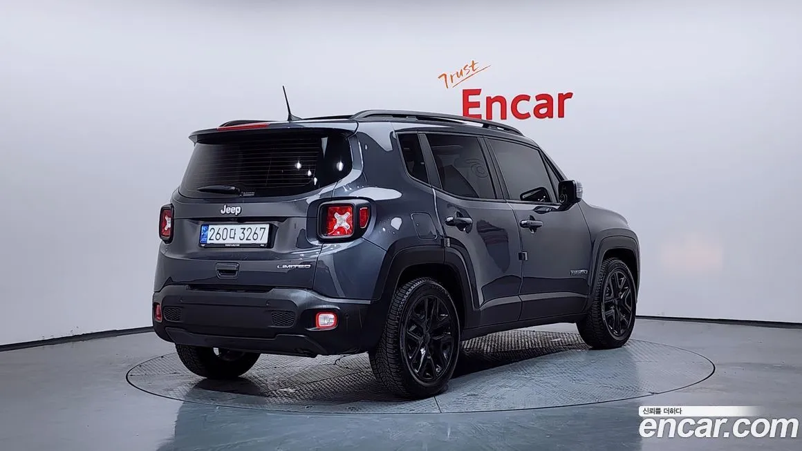 Jeep Renegade 2022 из KR, фото 2