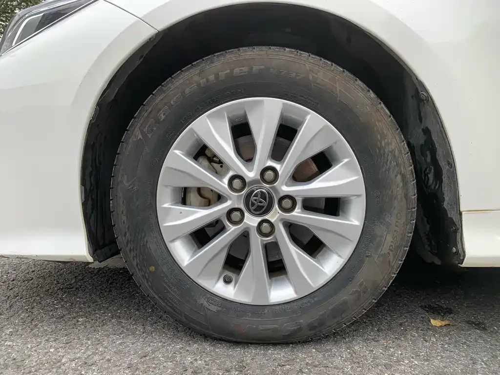 Toyota Corolla 2023 из CN, фото 10