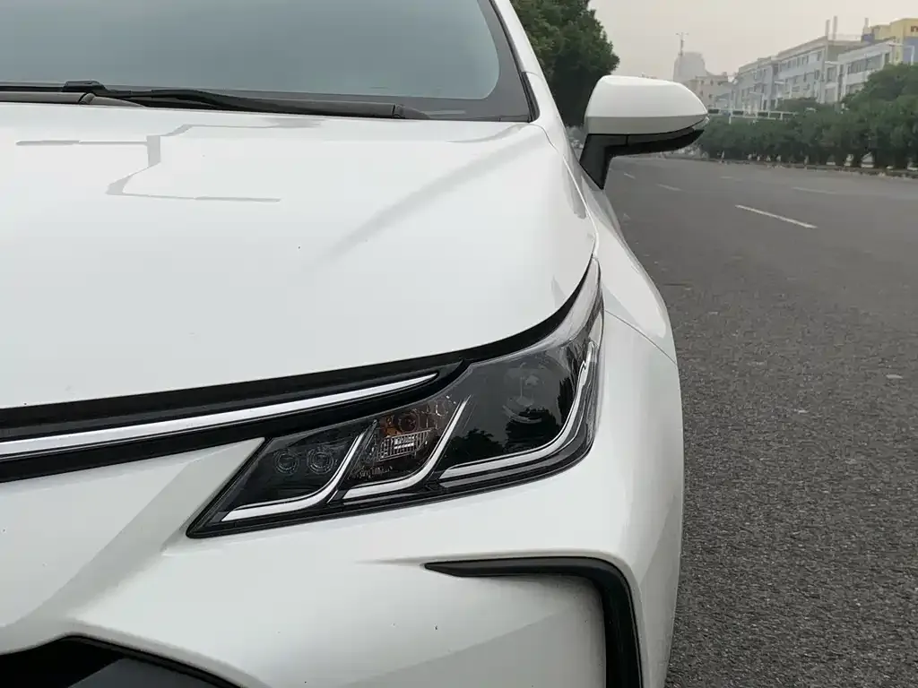 Toyota Corolla 2023 из CN, фото 8