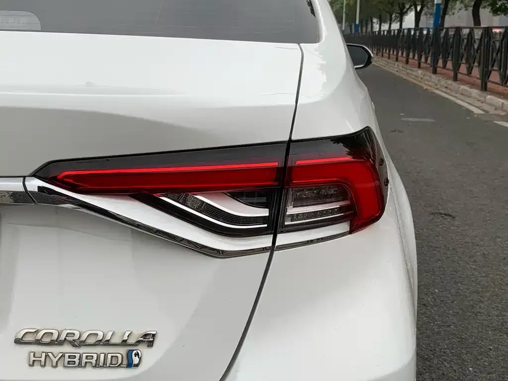 Toyota Corolla 2023 из CN, фото 9