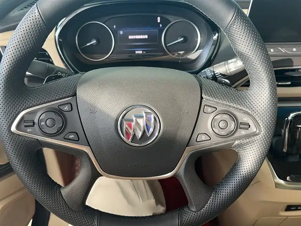 Buick GL8 2023 из CN, фото 10