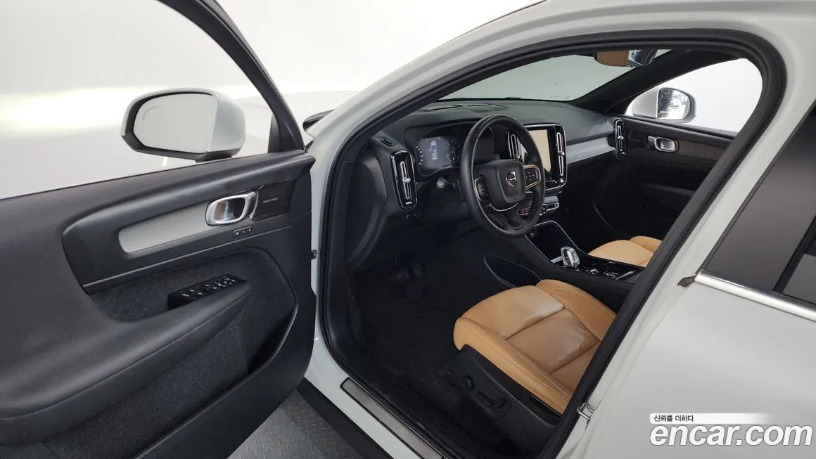 Volvo XC40 2021 из KR, фото 10