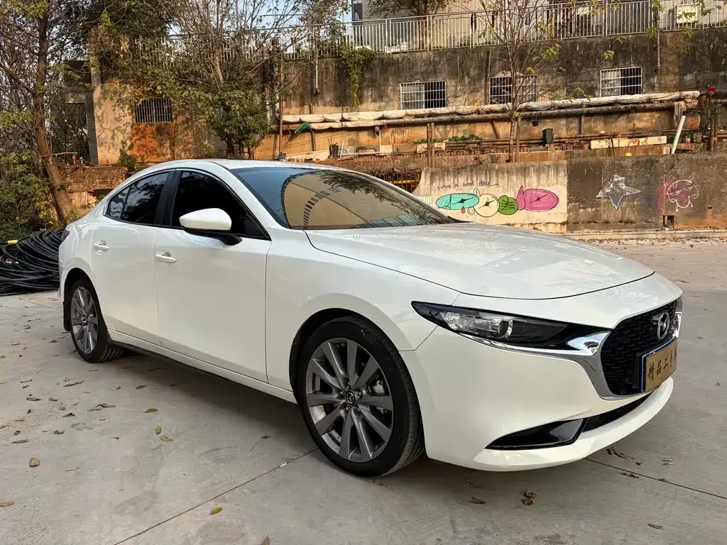 Mazda 3 Axela 2021 из CN, фото 2