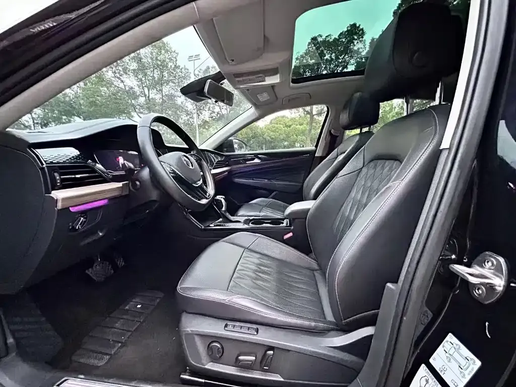 Volkswagen Passat 2021 из CN, фото 7