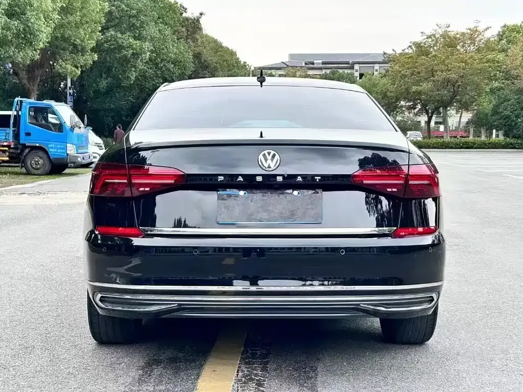 Volkswagen Passat 2021 из CN, фото 3
