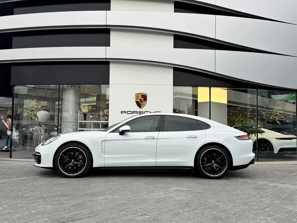 Porsche Panamera 2023 из CN, фото 4