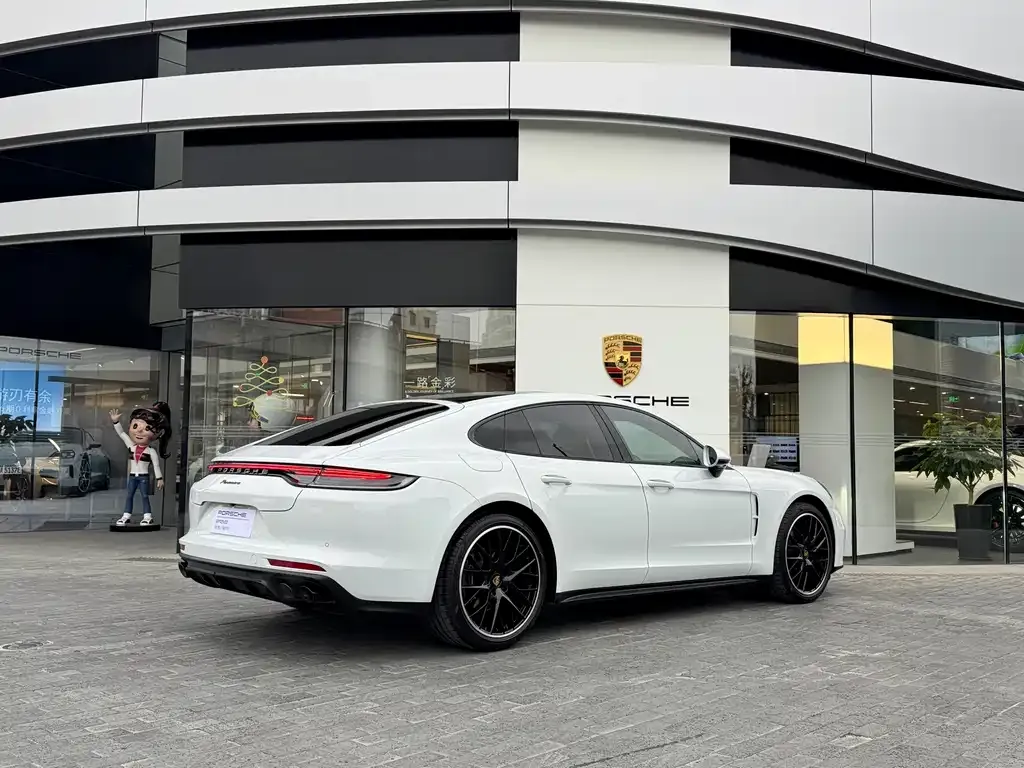 Porsche Panamera 2023 из CN, фото 10