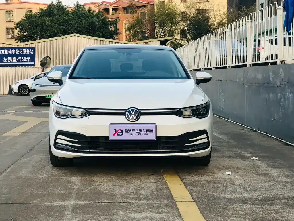 Volkswagen Golf 2022 из CN, фото 2