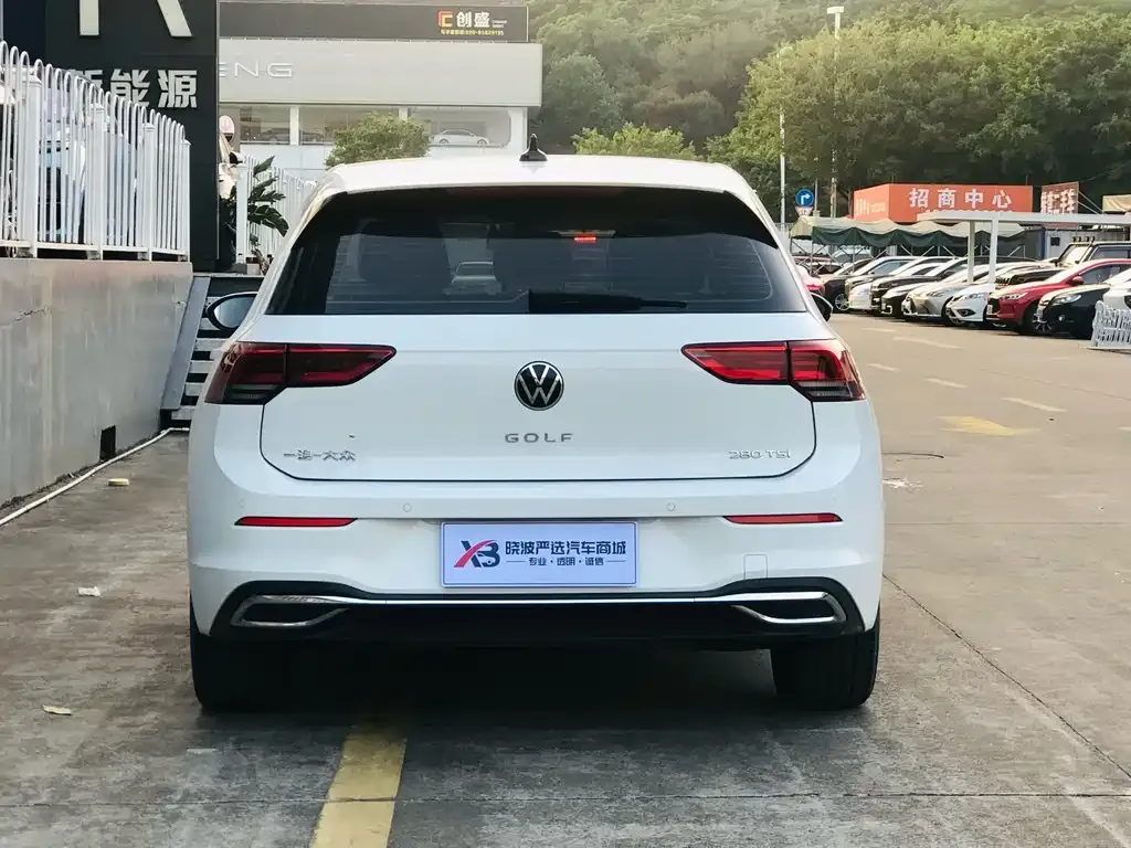 Volkswagen Golf 2022 из CN, фото 5