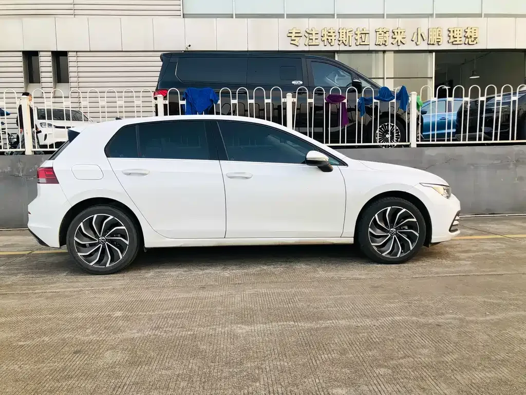 Volkswagen Golf 2022 из CN, фото 7