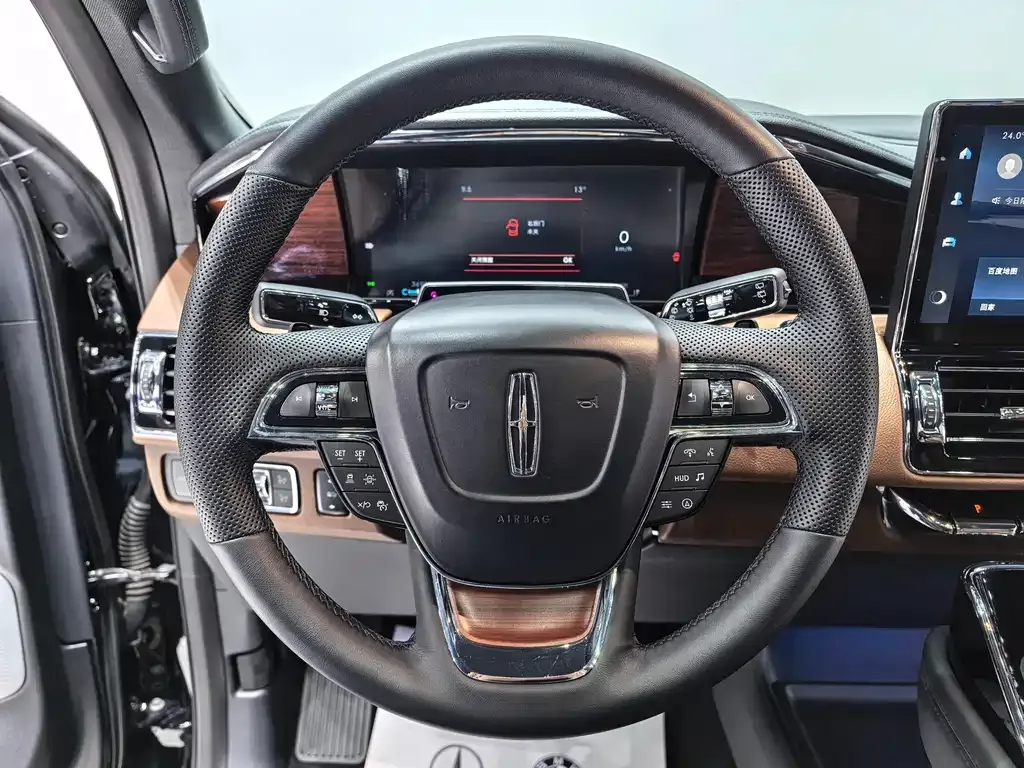 Lincoln Navigator 2023 из CN, фото 5