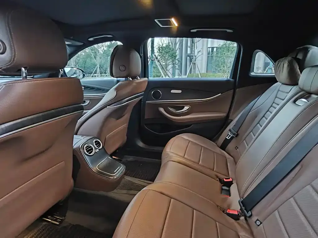 Mercedes-Benz E-Class 2022 из CN, фото 3