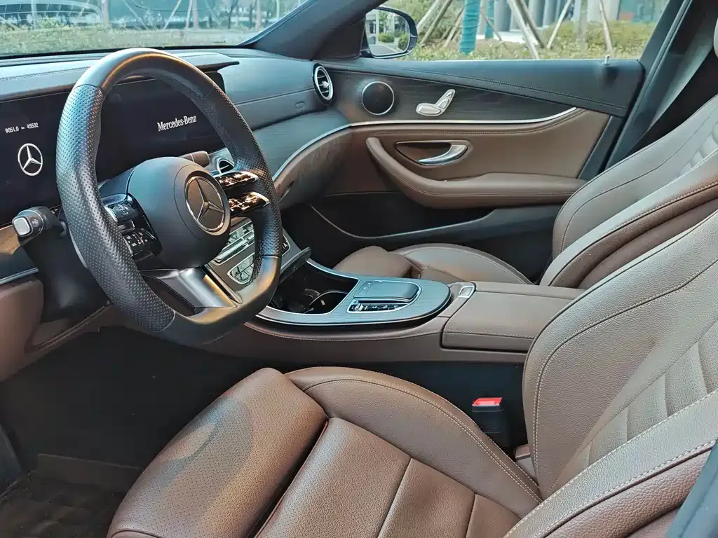 Mercedes-Benz E-Class 2022 из CN, фото 2