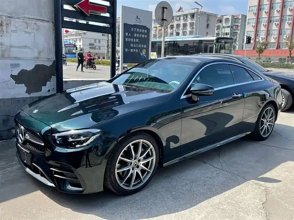 Mercedes-Benz E-Class (Import) — фото 1