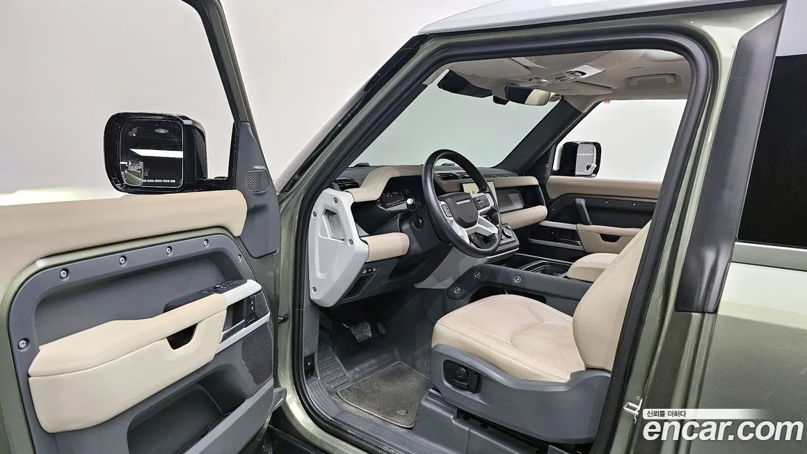 Land Rover Defender 2023 из KR, фото 10