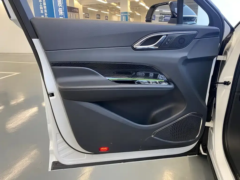 Hongqi HS3 PHEV 2026 из CN, фото 5