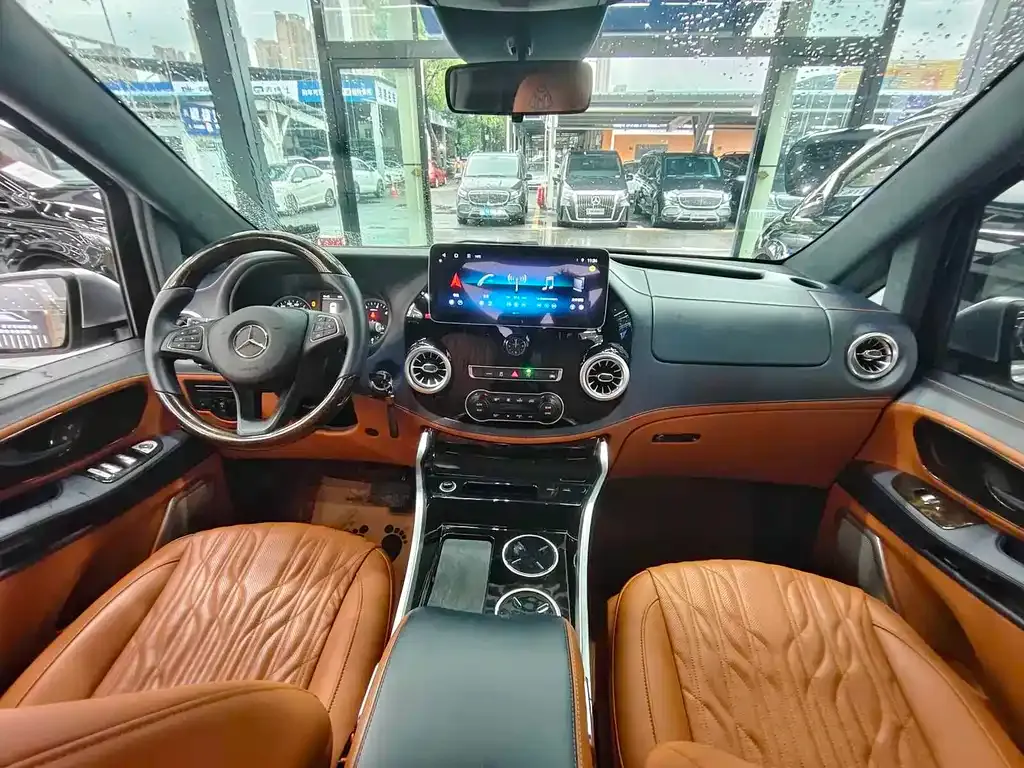 Mercedes-Benz Vito 2023 из CN, фото 8