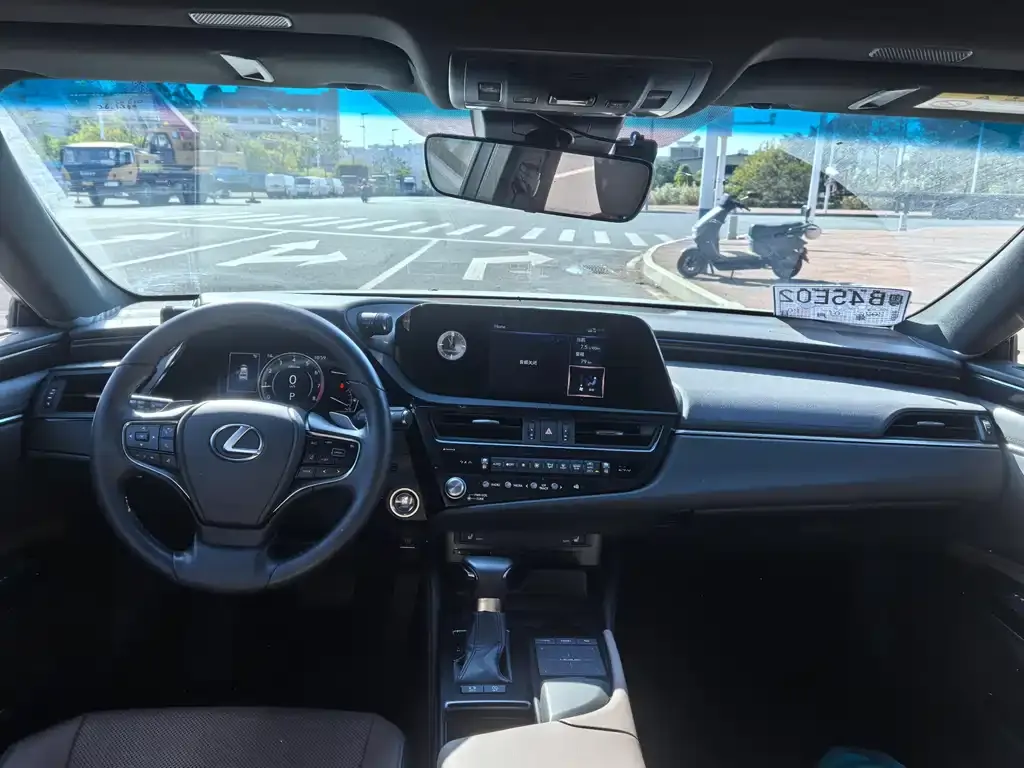 Lexus ES 2022 из CN, фото 3