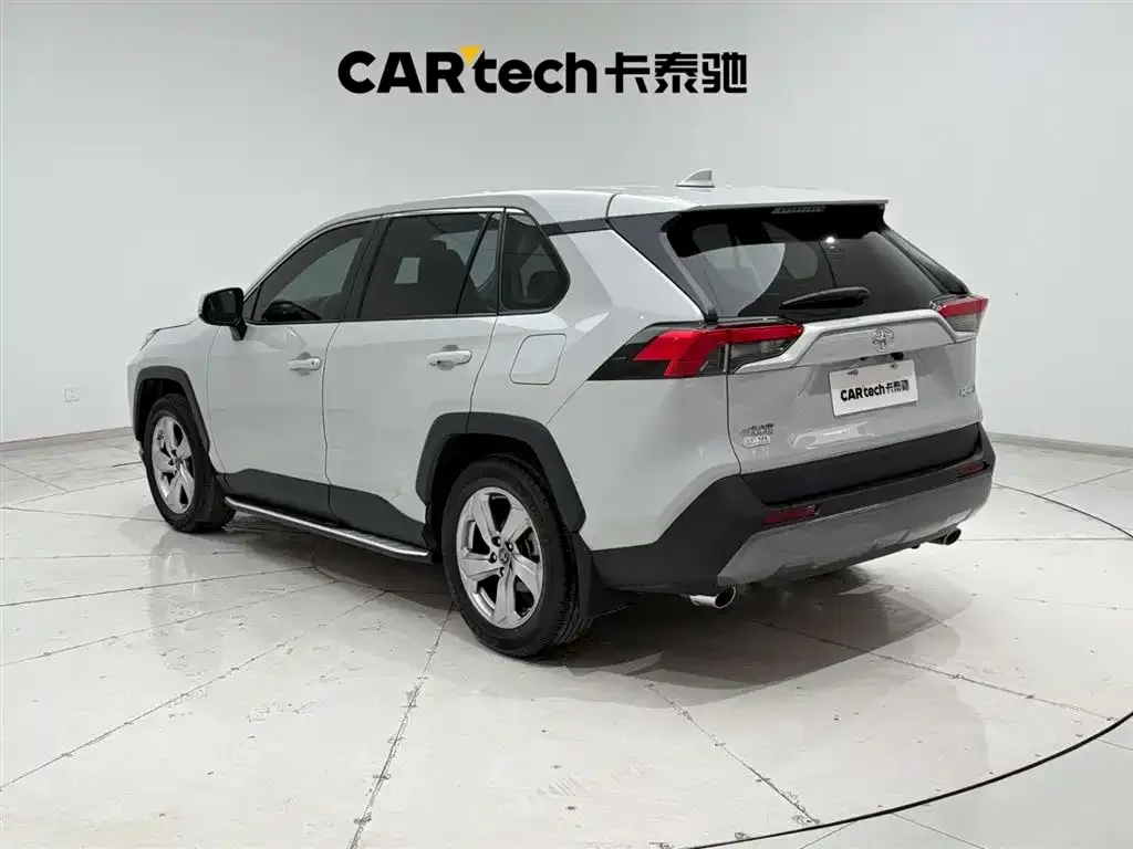 Toyota RAV4 2021 из CN, фото 7