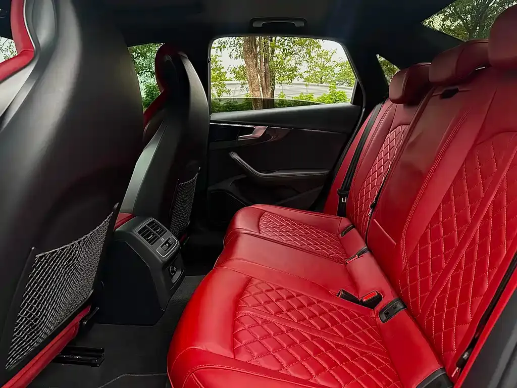 Audi S4 2023 из CN, фото 5