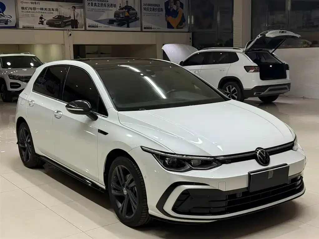 Volkswagen Golf 2021 из CN, фото 3