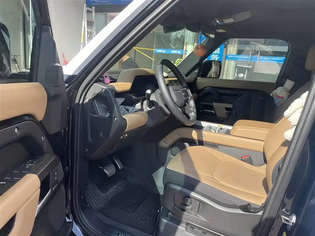 Land Rover Defender 2025 из CN, фото 4
