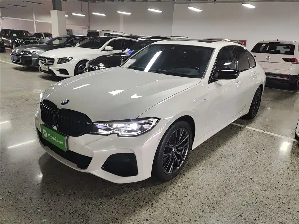 BMW 3 Series 2021 из CN, фото 1