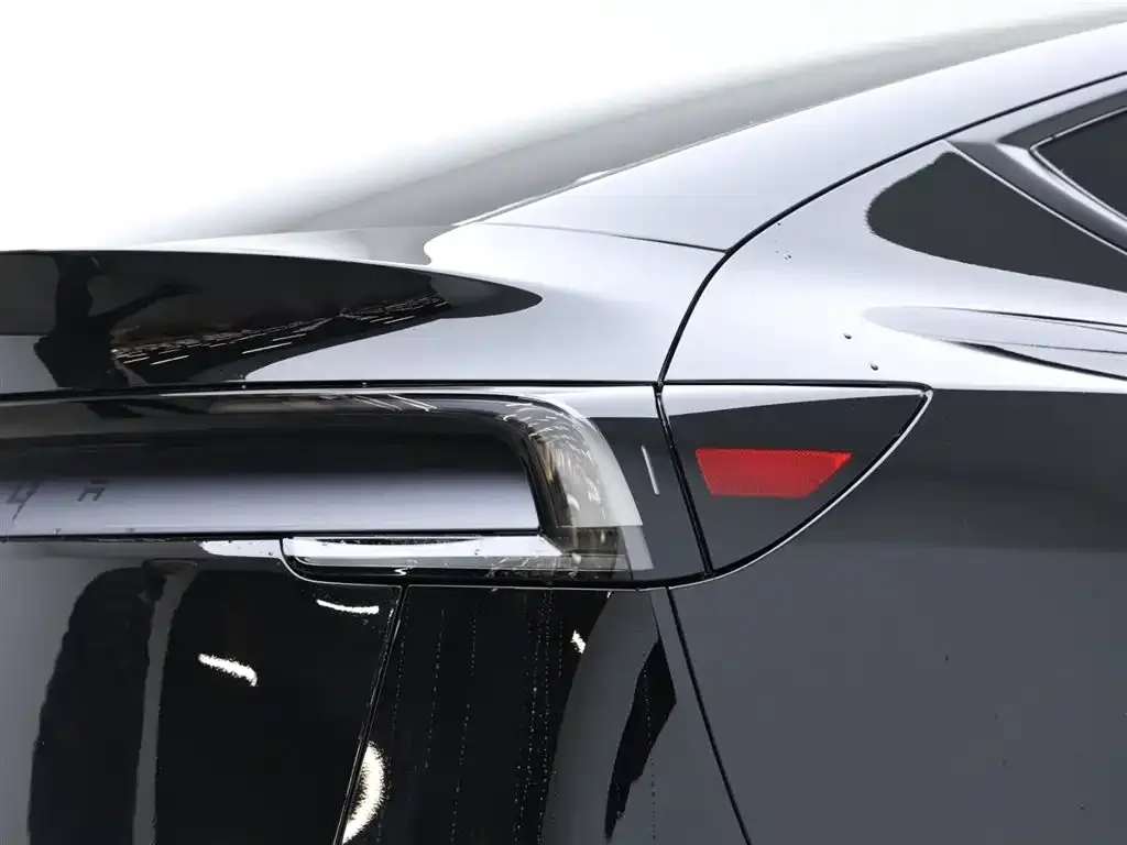 Tesla Model Y 2025 из CN, фото 7