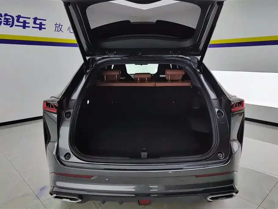 Changan UNI-Z New Energy 2024 из CN, фото 4
