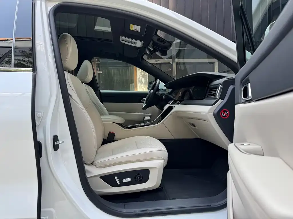 Li Auto ONE 2021 из CN, фото 2