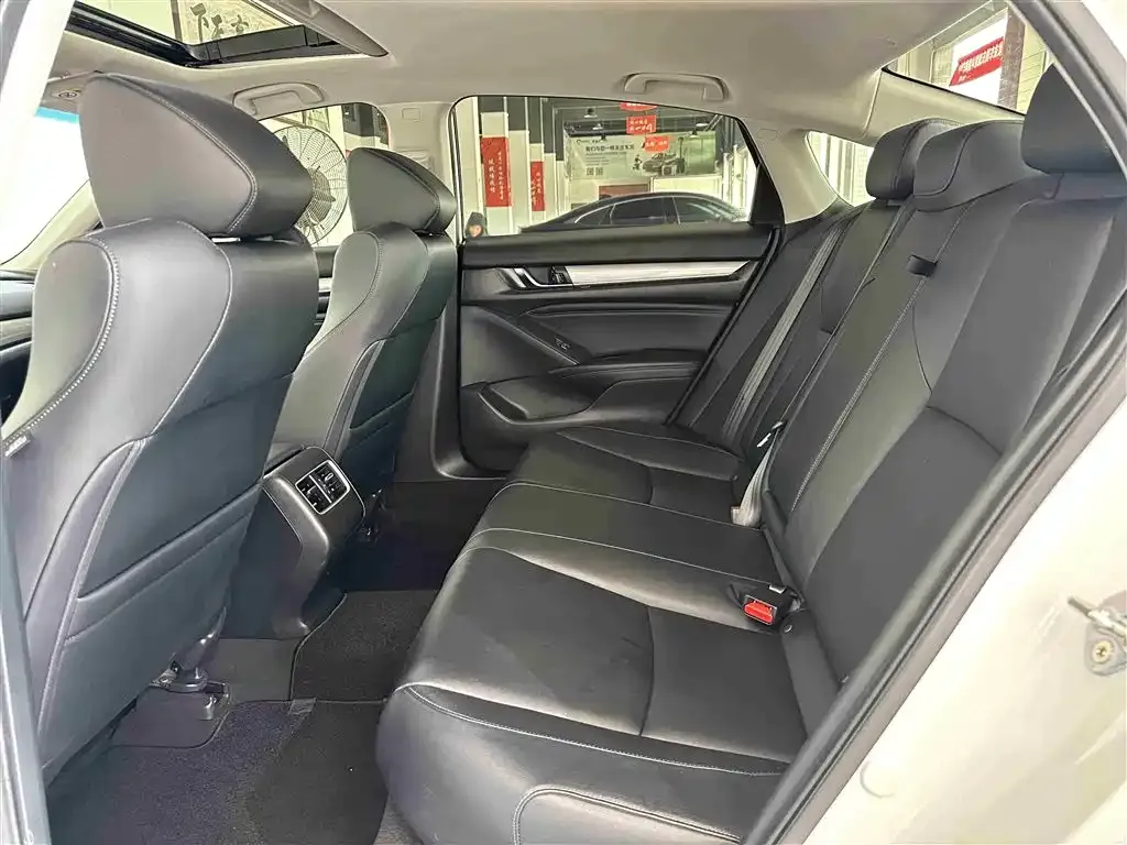 Honda Accord 2021 из CN, фото 5